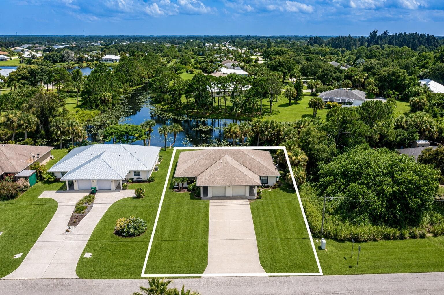 307 S WIMBROW Drive, Sebastian, FL 32958 photo 5