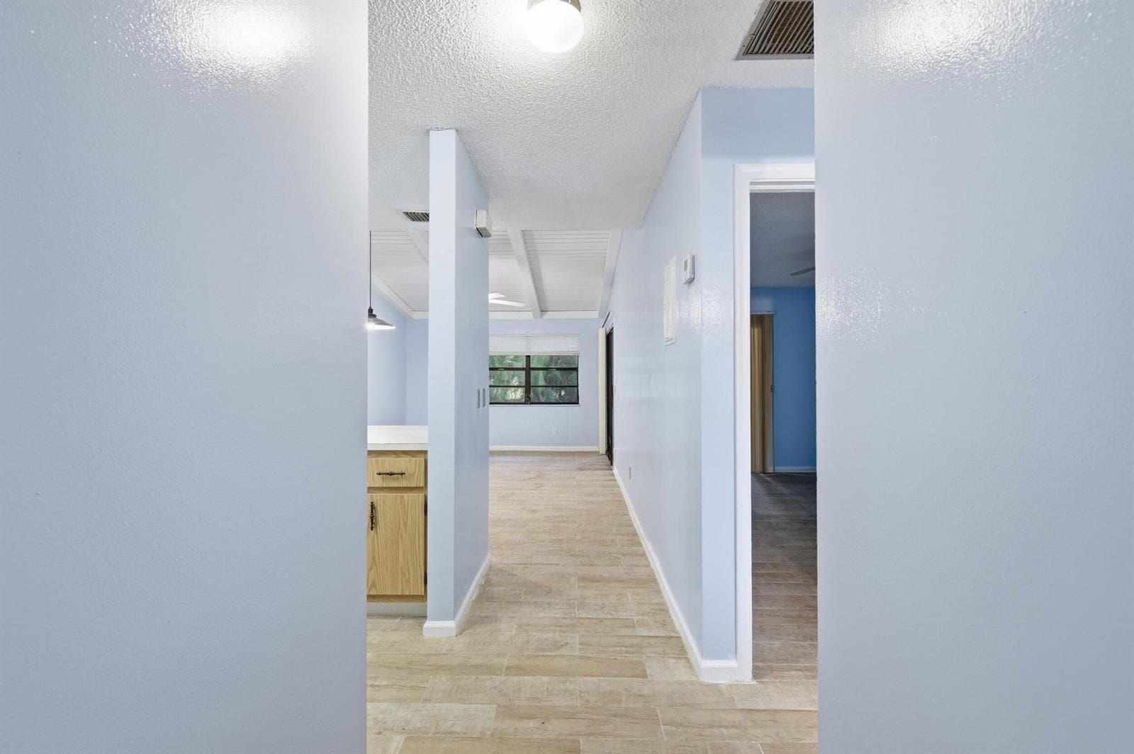 506 GLENWOOD Drive, West Palm Beach, FL 33415 photo 4