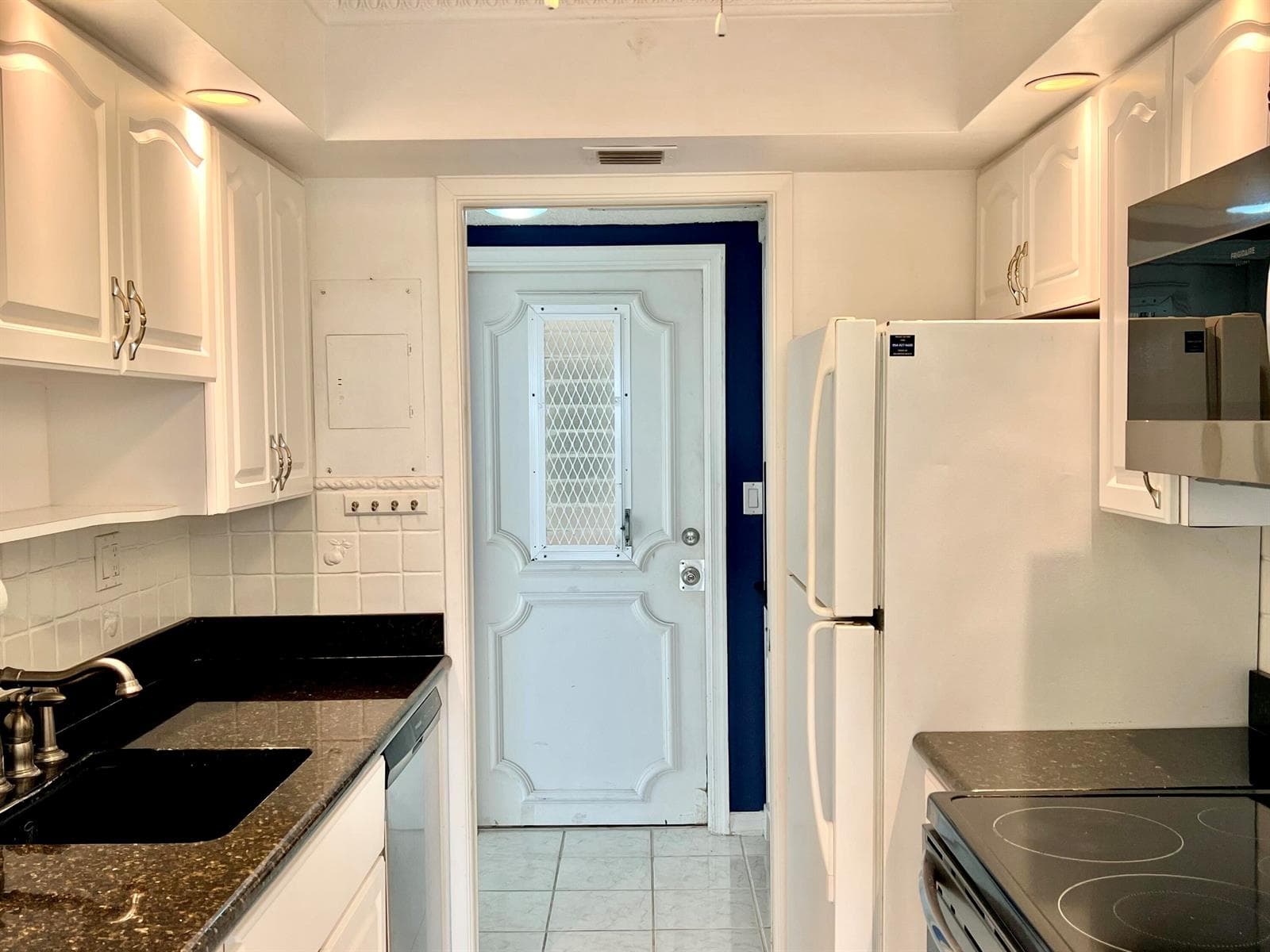 1069 Hillsboro Mile # 606, Hillsboro Beach, FL 33062 photo 3