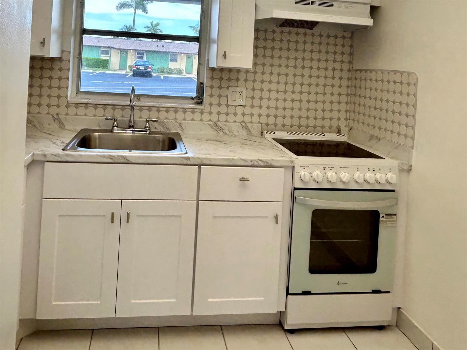 2895 CROSLEY Drive W # C, West Palm Beach, FL 33415 photo 3