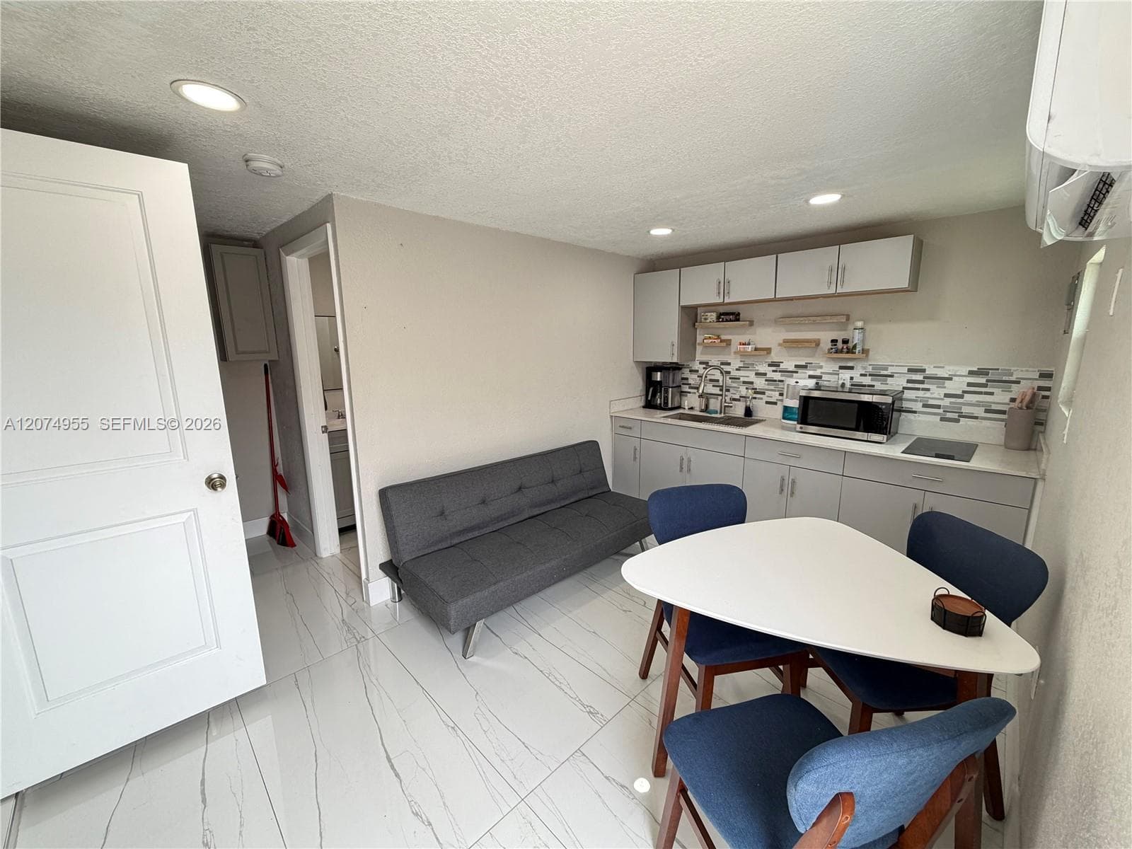 6830 SW 8th St # STUDIO, Pembroke Pines, FL 33023 photo 4