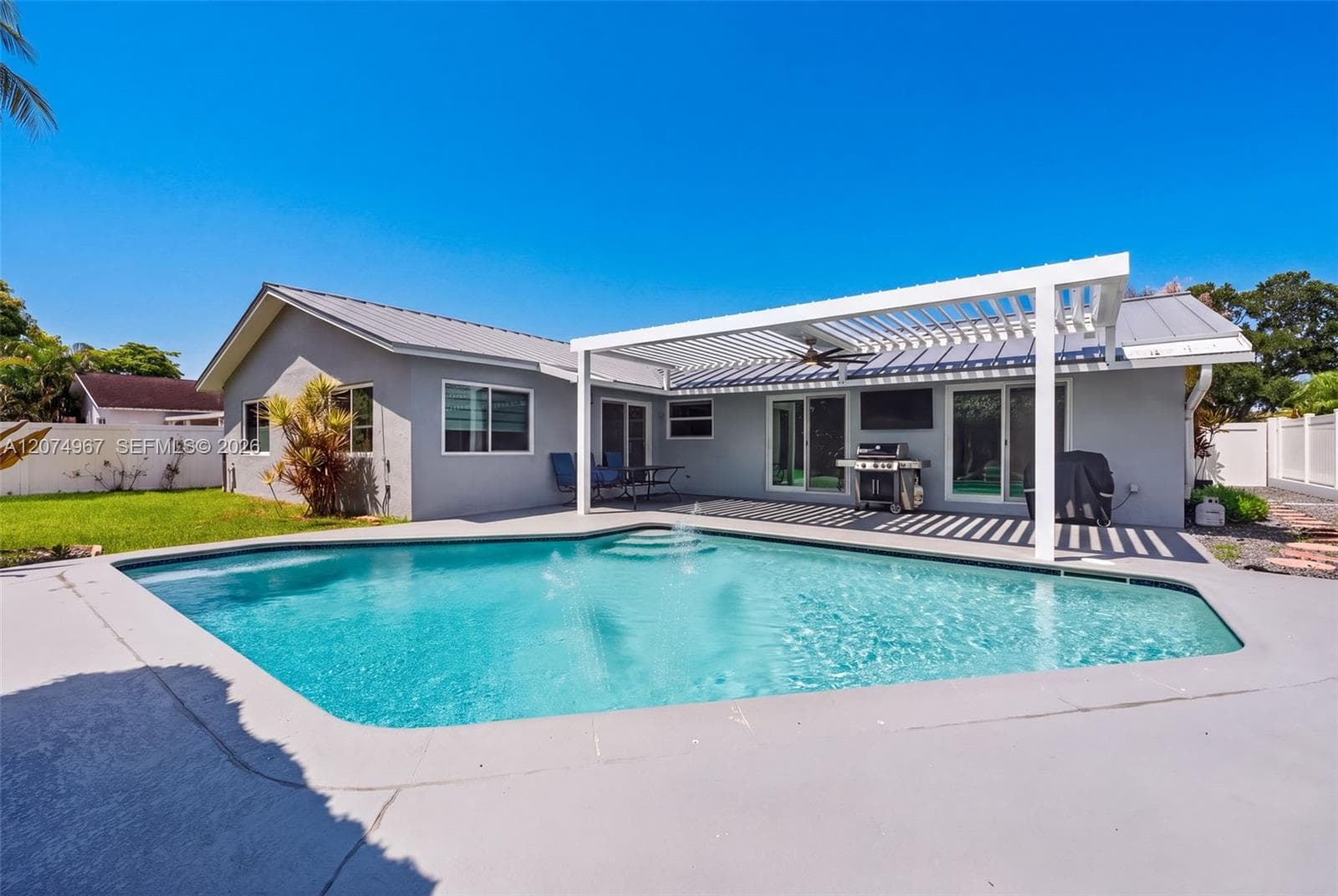 5804 SW 116th Ave, Cooper City, FL 33330 photo 2