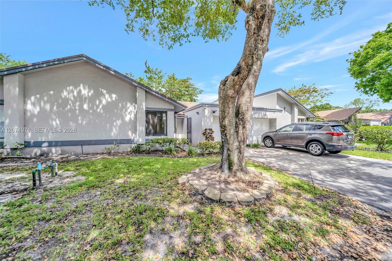 5223 Gate Lake Rd # 5223, Tamarac, FL 33319