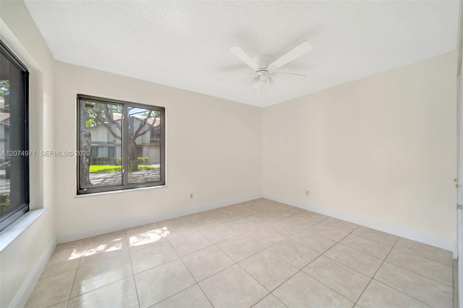 5223 Gate Lake Rd # 5223, Tamarac, FL 33319 photo 4