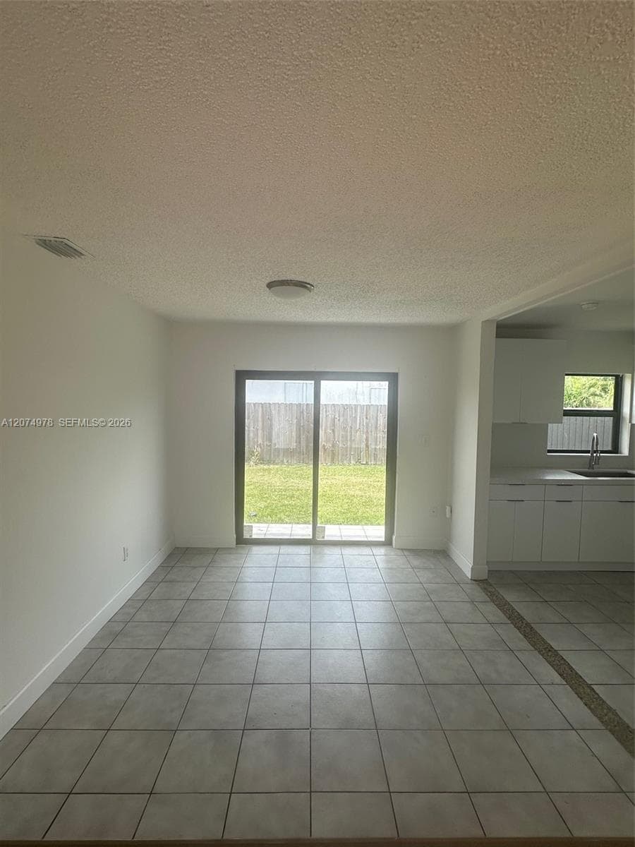 12205 SW 263rd Ter, Homestead, FL 33032 photo 4