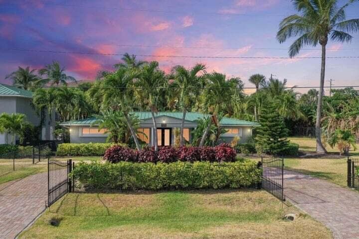 1578 THUMB POINT Drive, Fort Pierce, FL 34949 photo 4