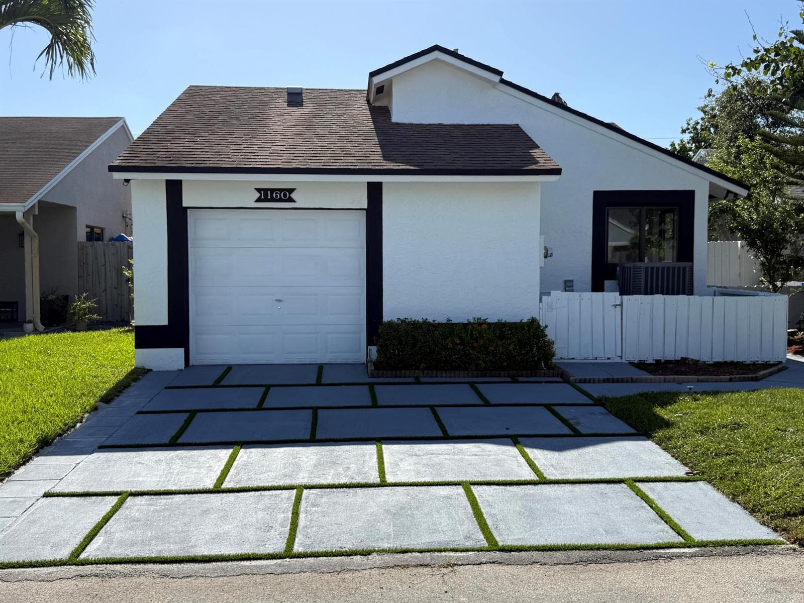 1160 SW 111th Avenue, Pembroke Pines, FL 33025