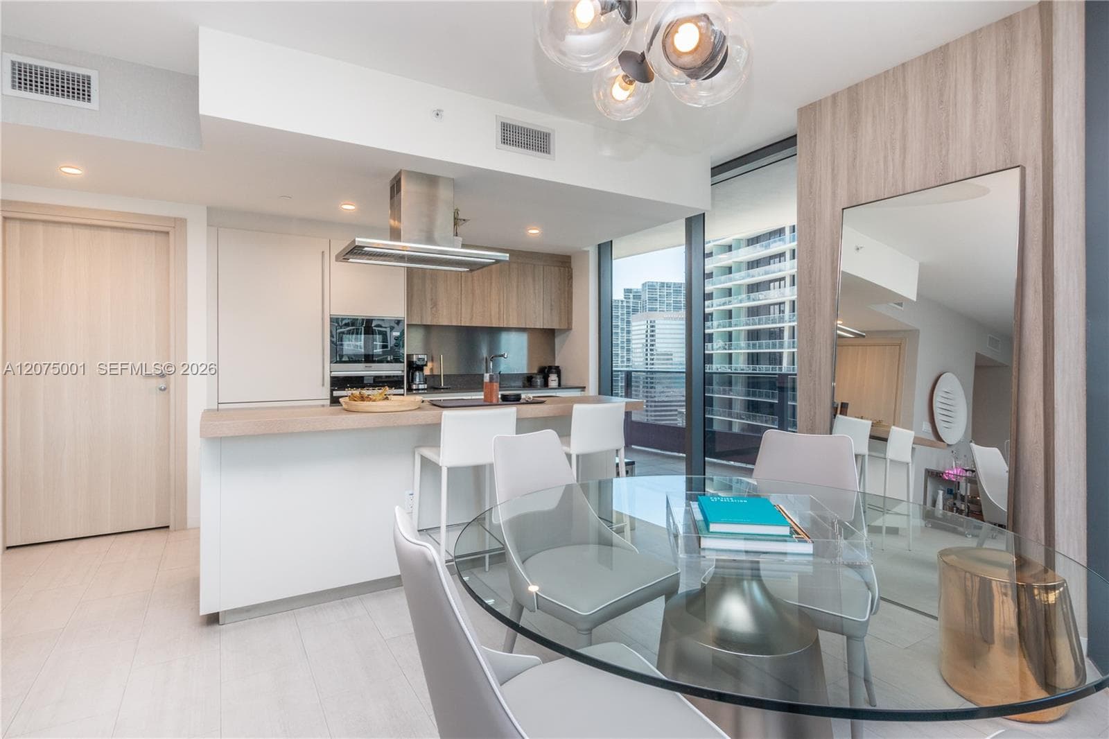 1000 Brickell Plz # 3201, Miami, FL 33131 photo 4