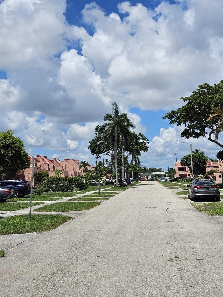 1625 NW 58TH Avenue # 7, Lauderhill, FL 33313 photo 2