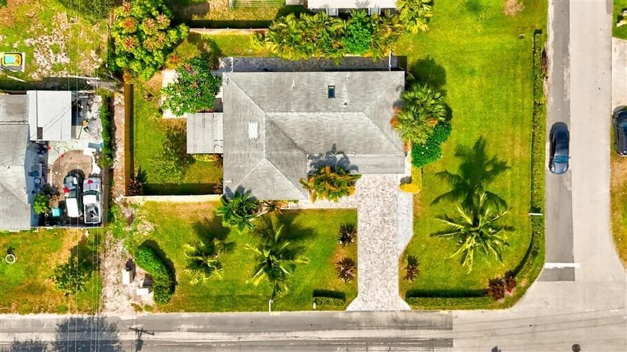 701 SE 1ST Street, Boynton Beach, FL 33435 photo 2