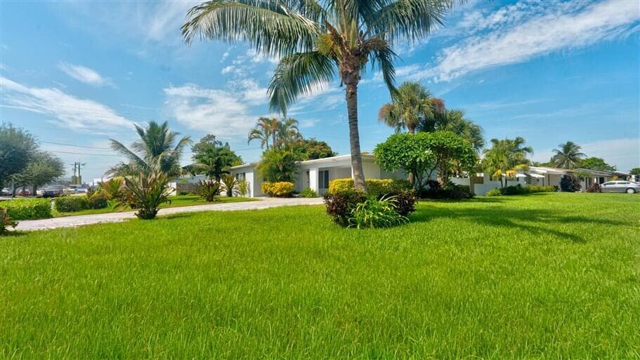 701 SE 1ST Street, Boynton Beach, FL 33435 photo 3