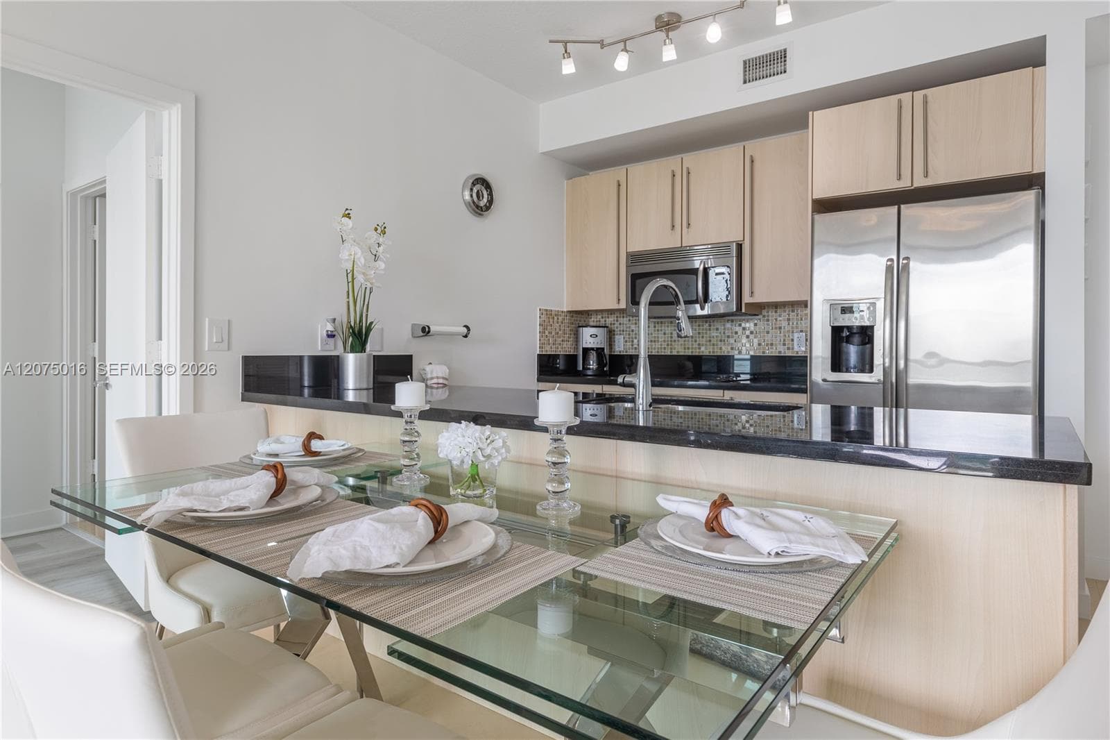79 SW 12th St # 3704, Miami, FL 33130 photo 5