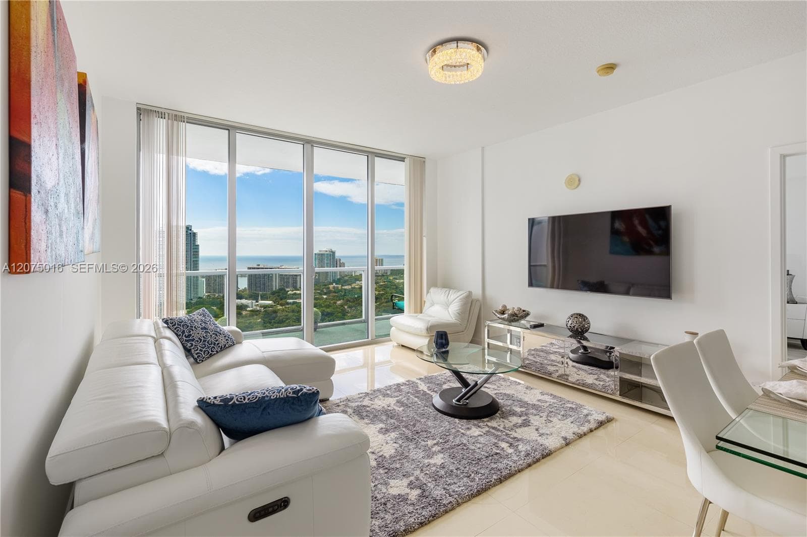 79 SW 12th St # 3704, Miami, FL 33130 photo 4