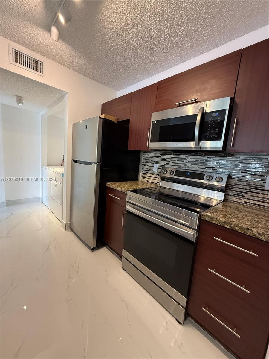 15781 SW 106th Ter # 104, Miami, FL 33196 photo 5