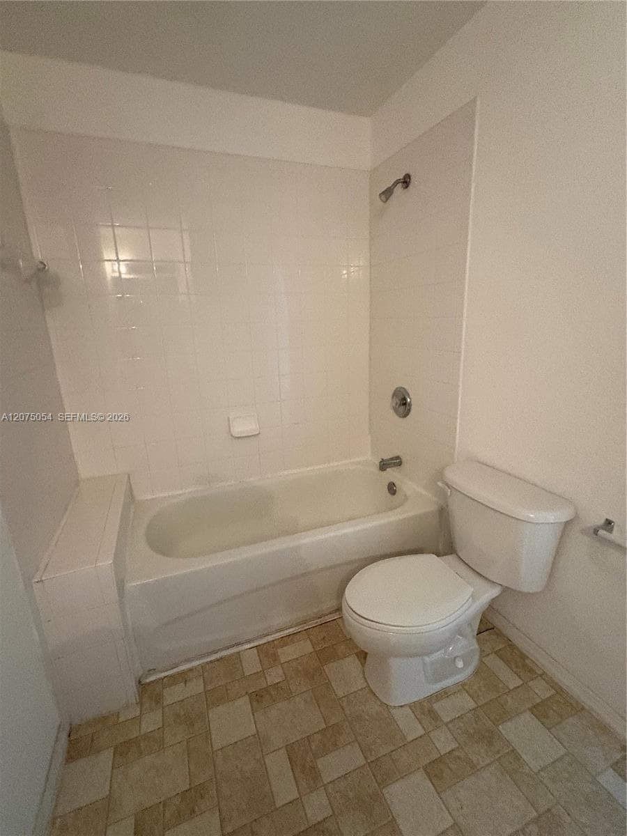 2064 NE 167th St # 3-157, North Miami Beach, FL 33162 photo 5