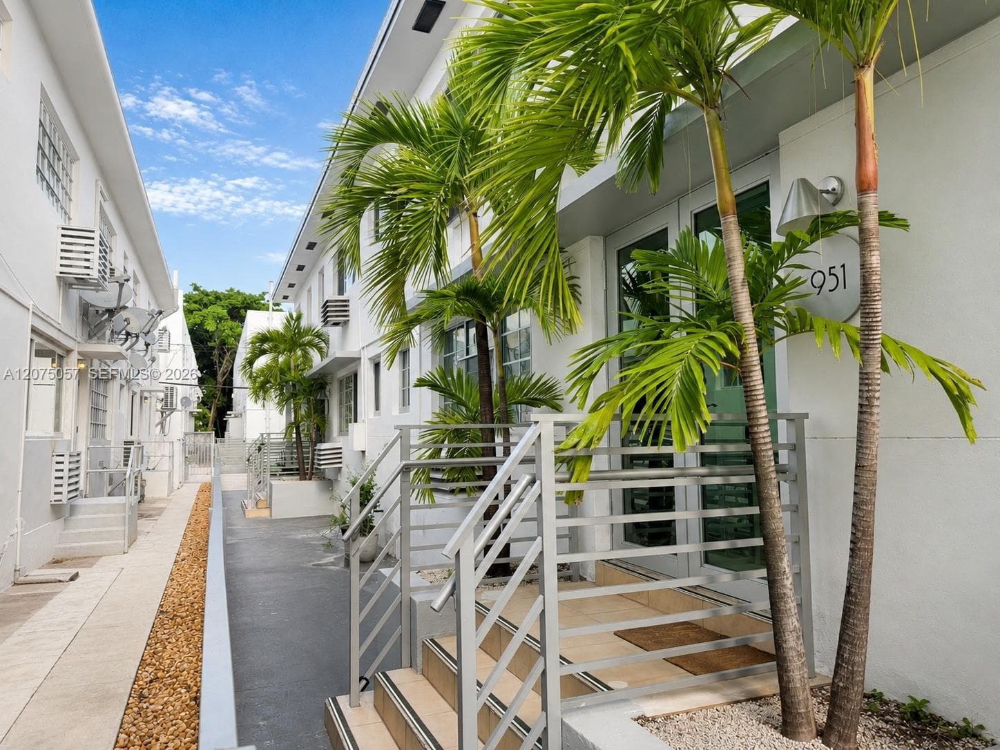 951 Jefferson Ave # 2, Miami Beach, FL 33139