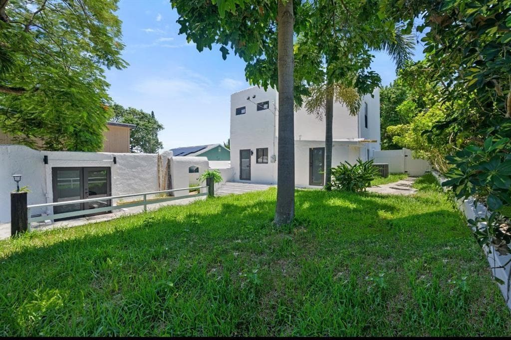 823 33rd Street, West Palm Beach, FL 33407 photo 3