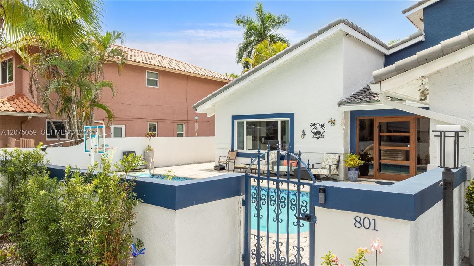 801 Mockingbird Ln, Plantation, FL 33324 photo 2