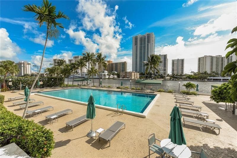 800 Parkview Drive, Hallandale Beach, FL 33009 photo 2