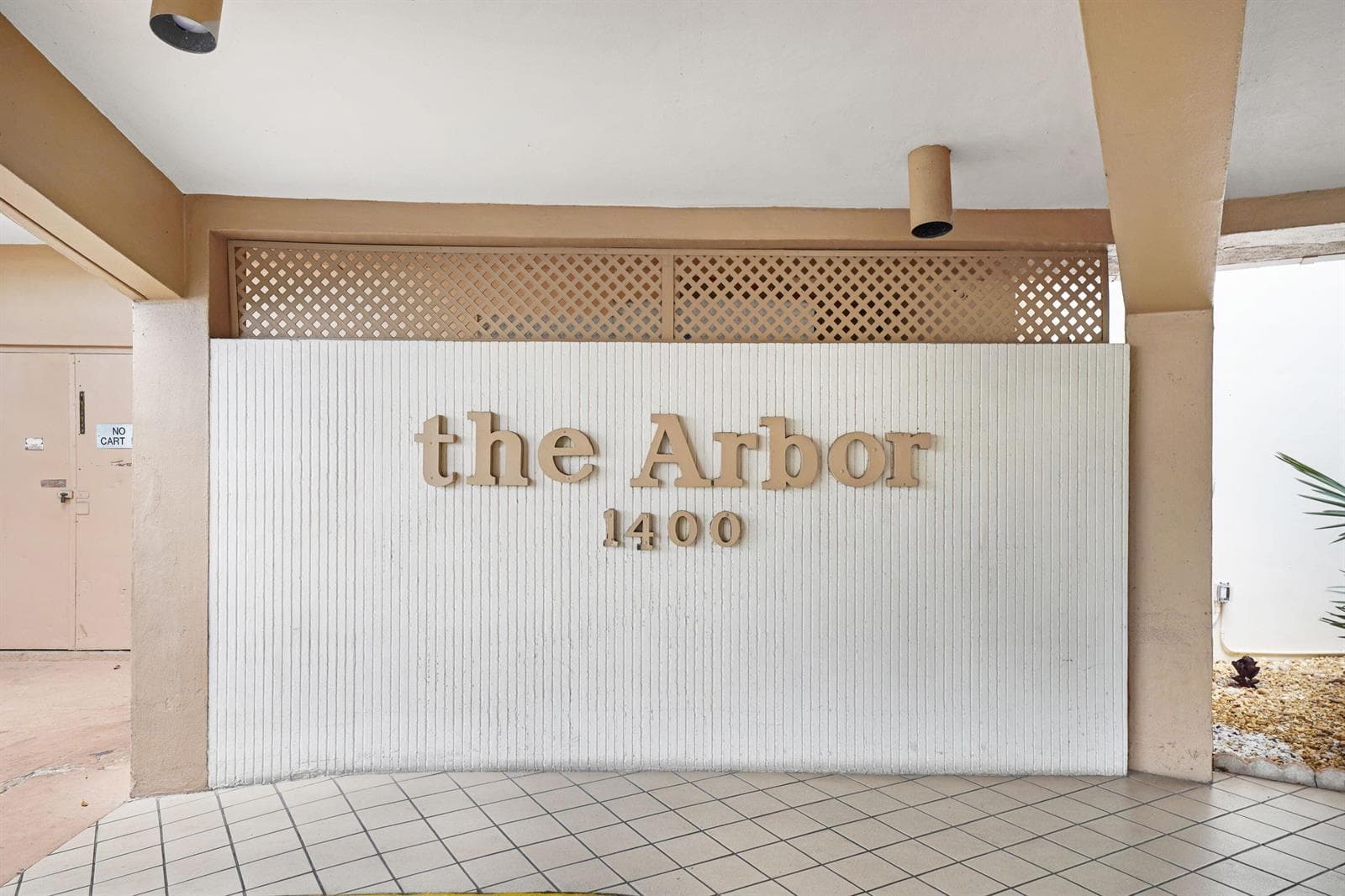 1400 Saint Charles Place # 624, Pembroke Pines, FL 33026