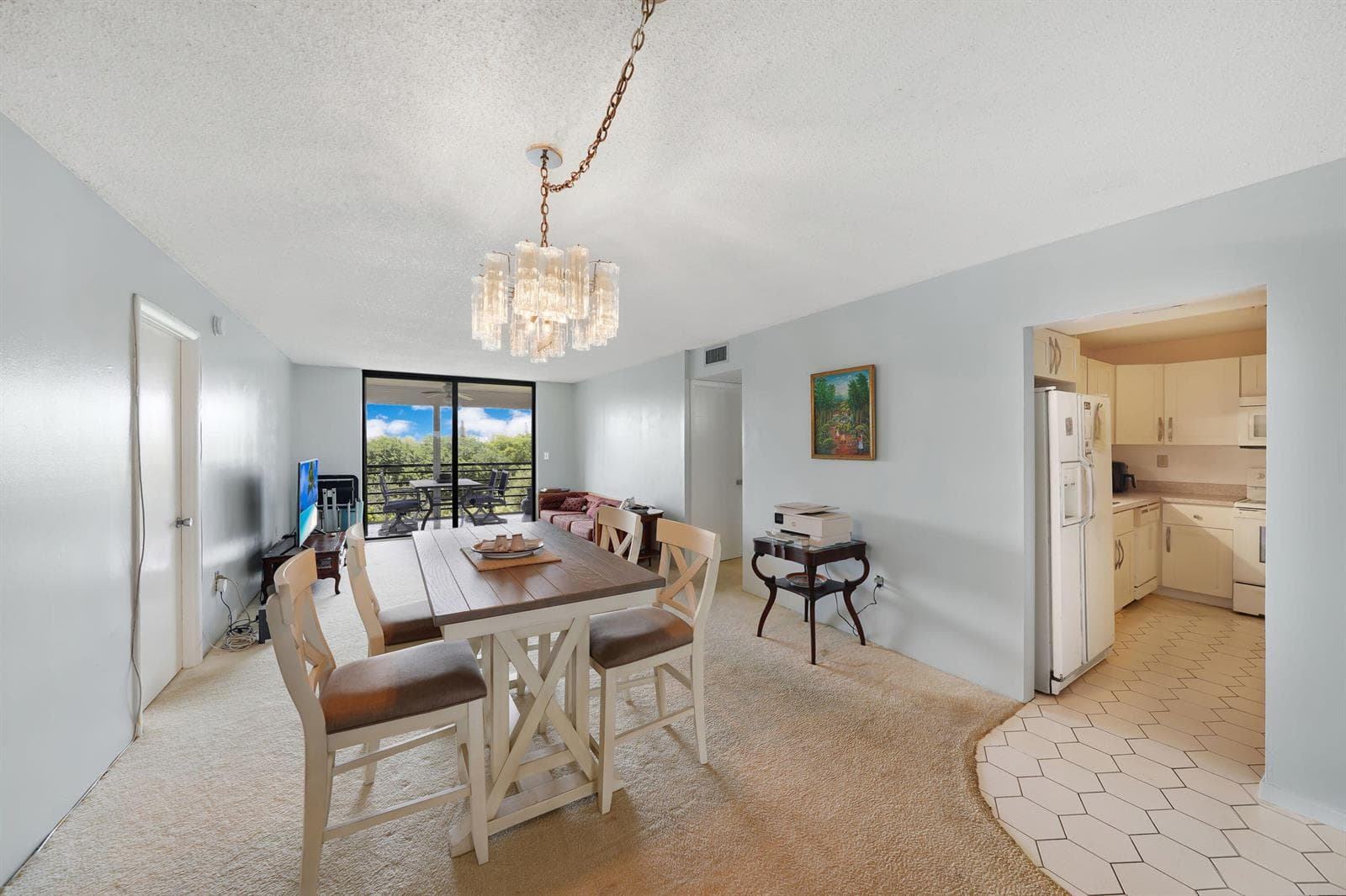 1400 Saint Charles Place # 624, Pembroke Pines, FL 33026 photo 4