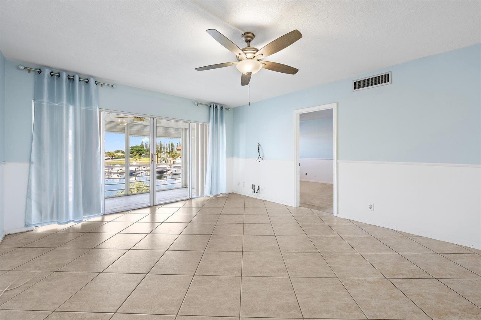 29 Yacht Club Drive # Unit 405, North Palm Beach, FL 33408 photo 5