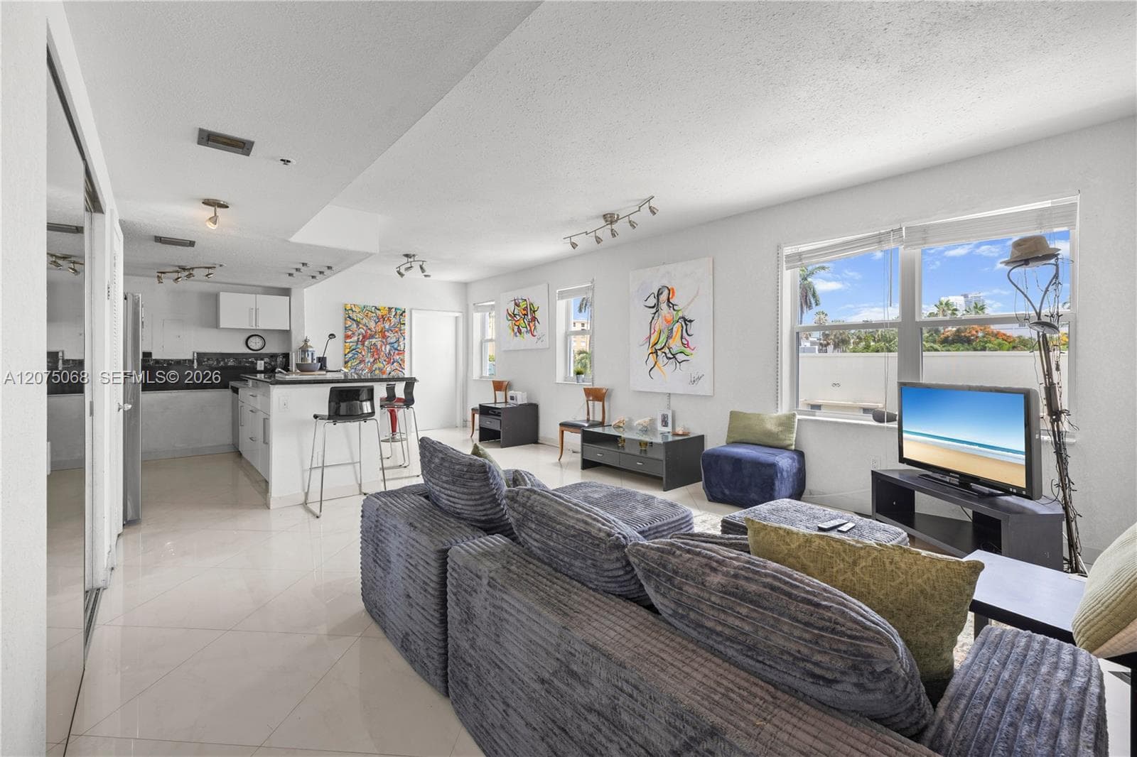 802 Euclid Ave # 305, Miami Beach, FL 33139 photo 5