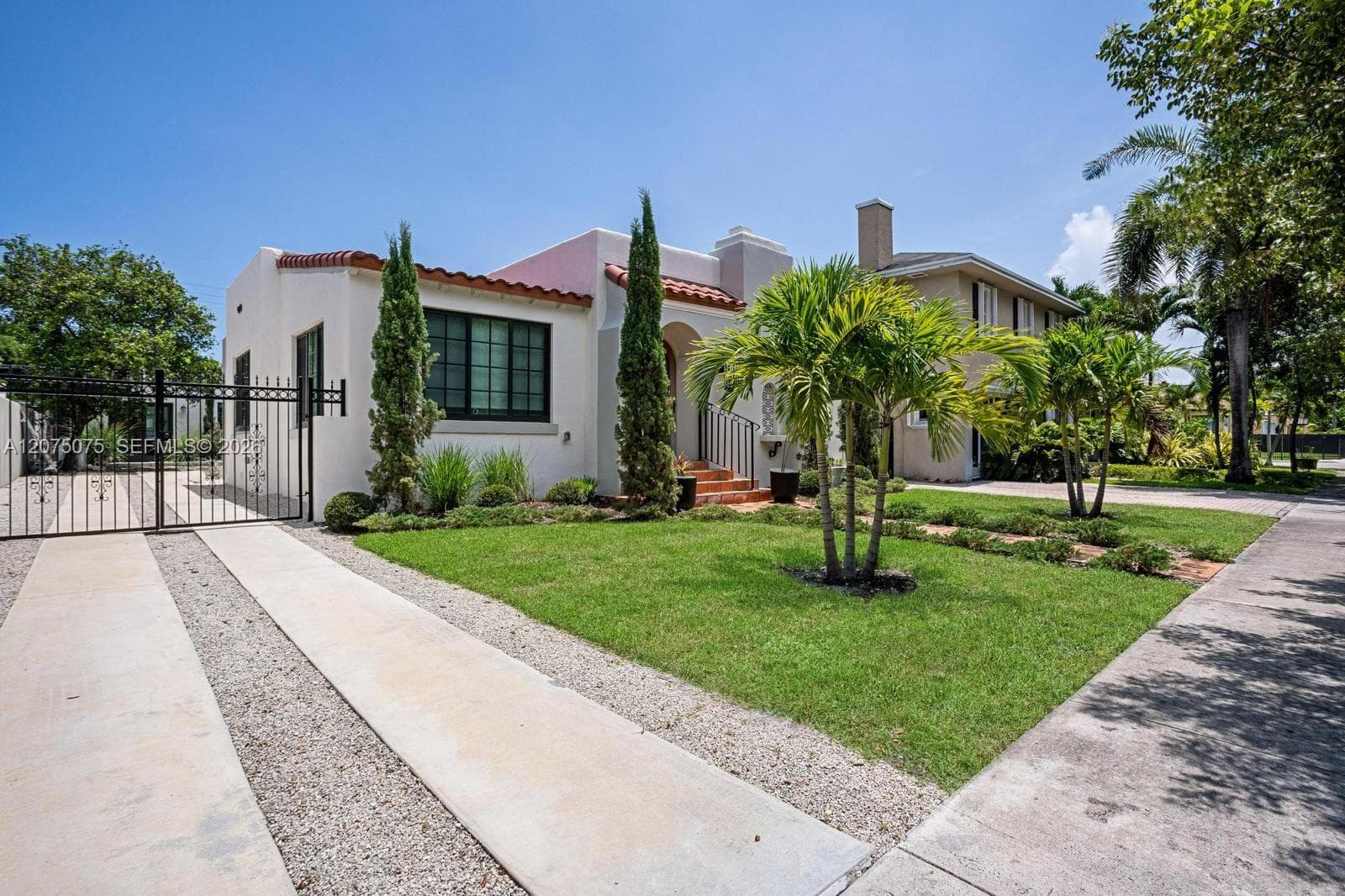 1424 SW 11th St, Miami, FL 33135 photo 3
