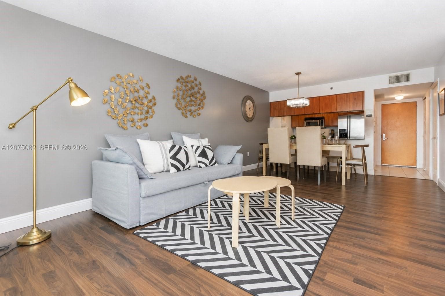 1200 Brickell Bay Dr # 3207, Miami, FL 33131 photo 3