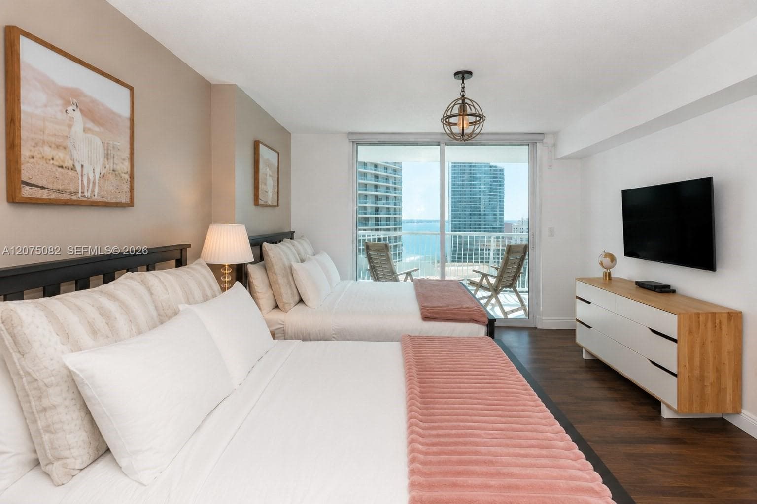 1200 Brickell Bay Dr # 3207, Miami, FL 33131 photo 5