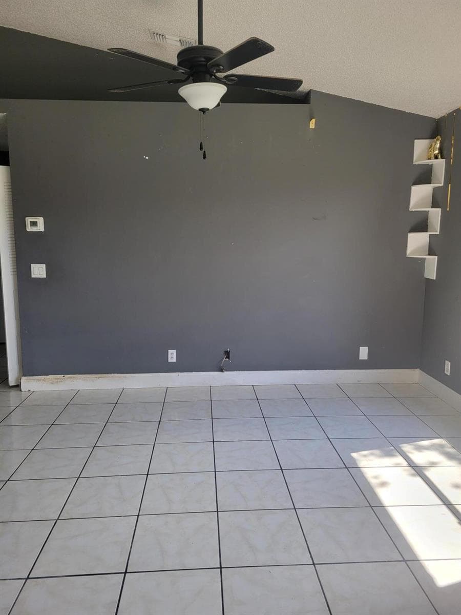 2837 STONEWAY Lane # D, Fort Pierce, FL 34982 photo 5