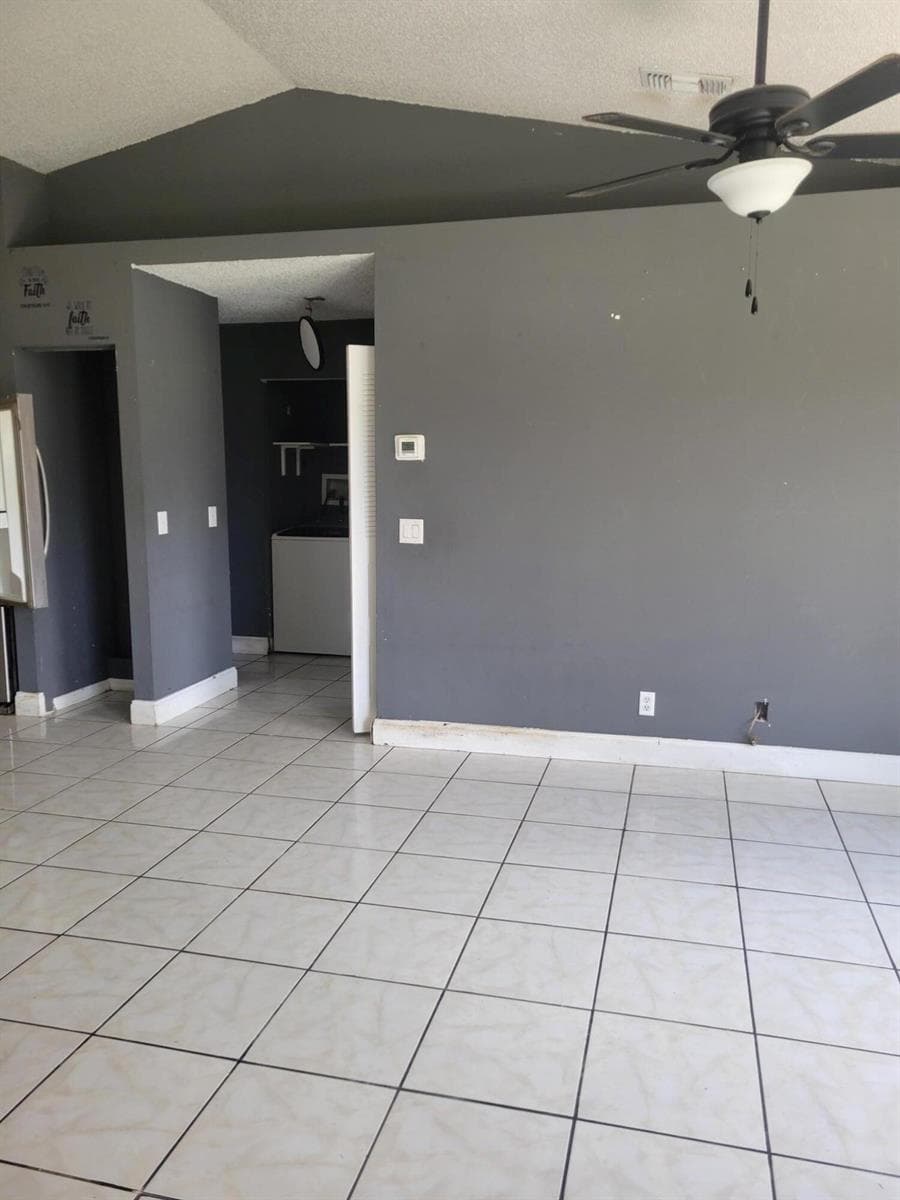 2837 STONEWAY Lane # D, Fort Pierce, FL 34982 photo 4