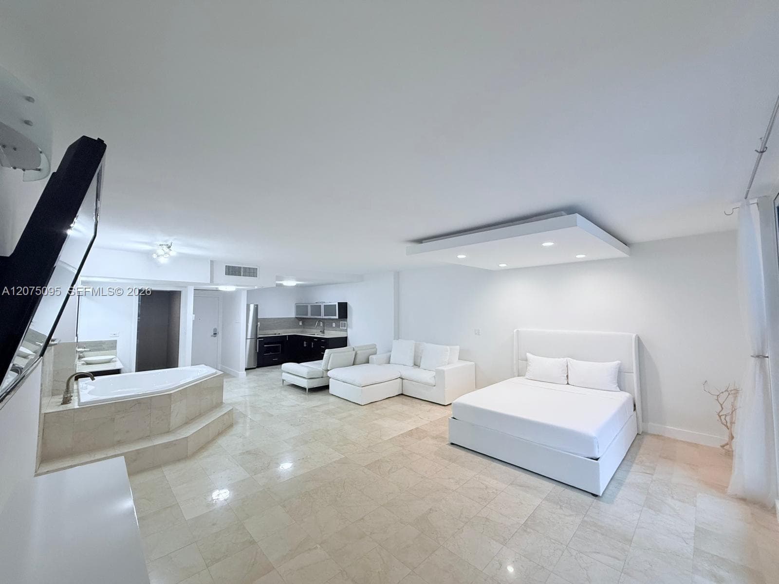 2301 Collins Ave # 621, Miami Beach, FL 33139 photo 2