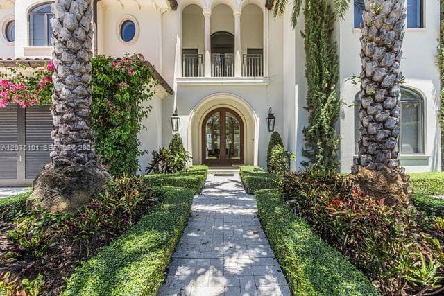2627 Castilla Isle, Fort Lauderdale, FL 33301