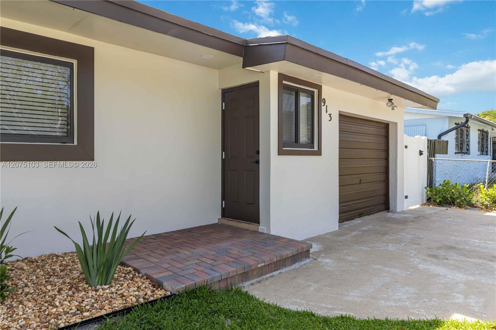 913 SW 49th Ave, Plantation, FL 33317 photo 5
