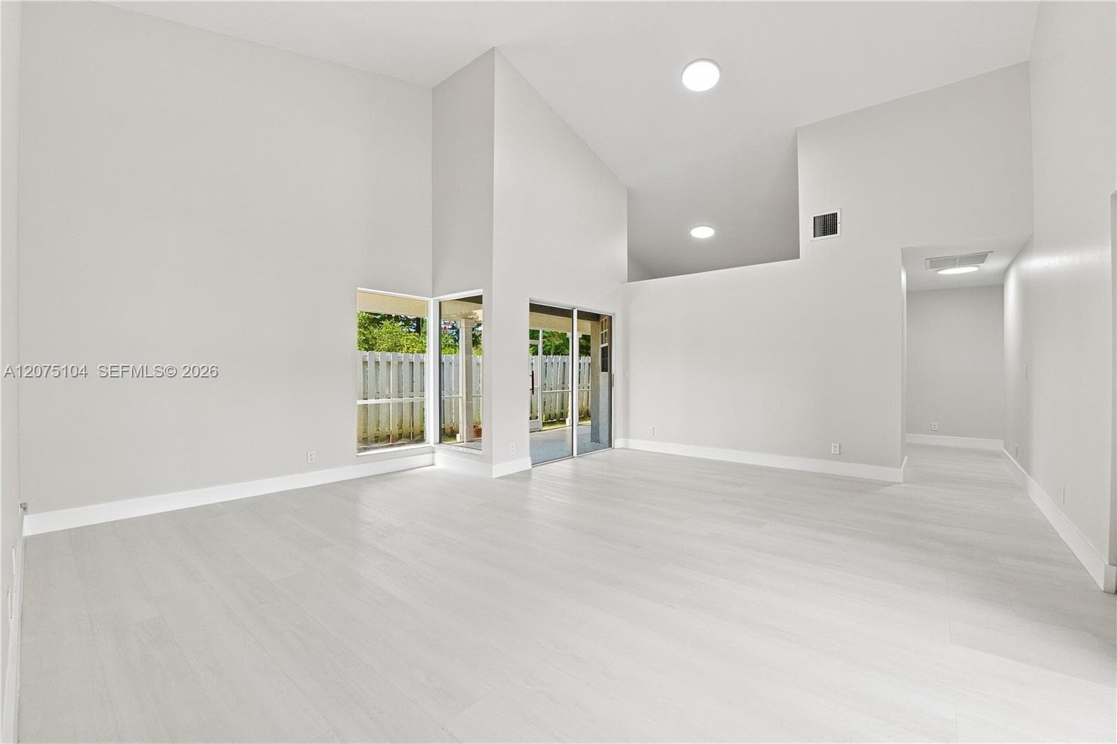 1181 SW 108th Ter, Davie, FL 33324 photo 4