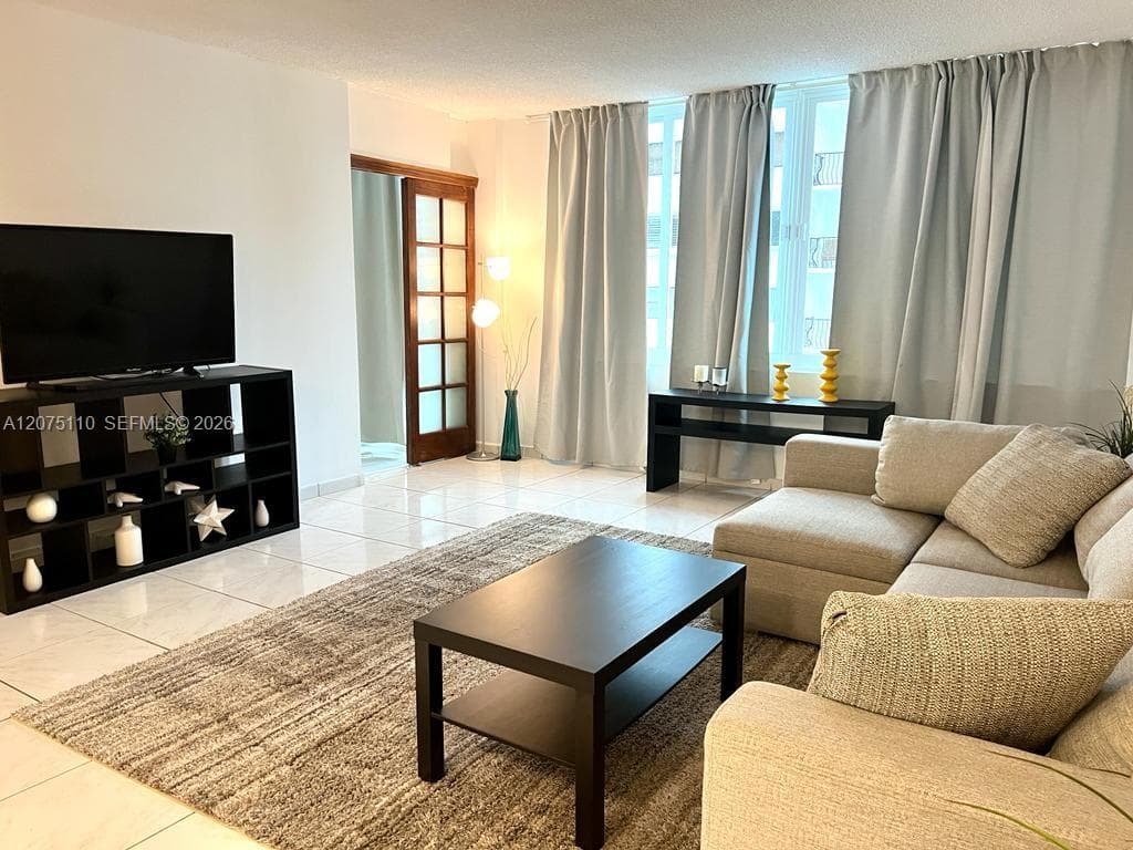 5401 Collins Ave # 311, Miami Beach, FL 33140 photo 3