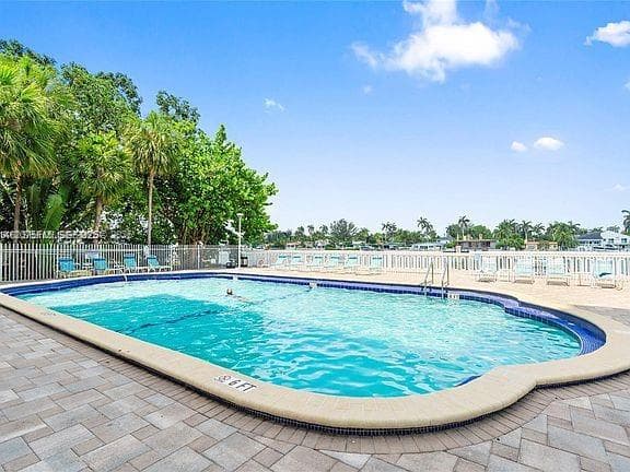 1455 N Treasure Dr # PH-H, North Bay Village, FL 33141 photo 4
