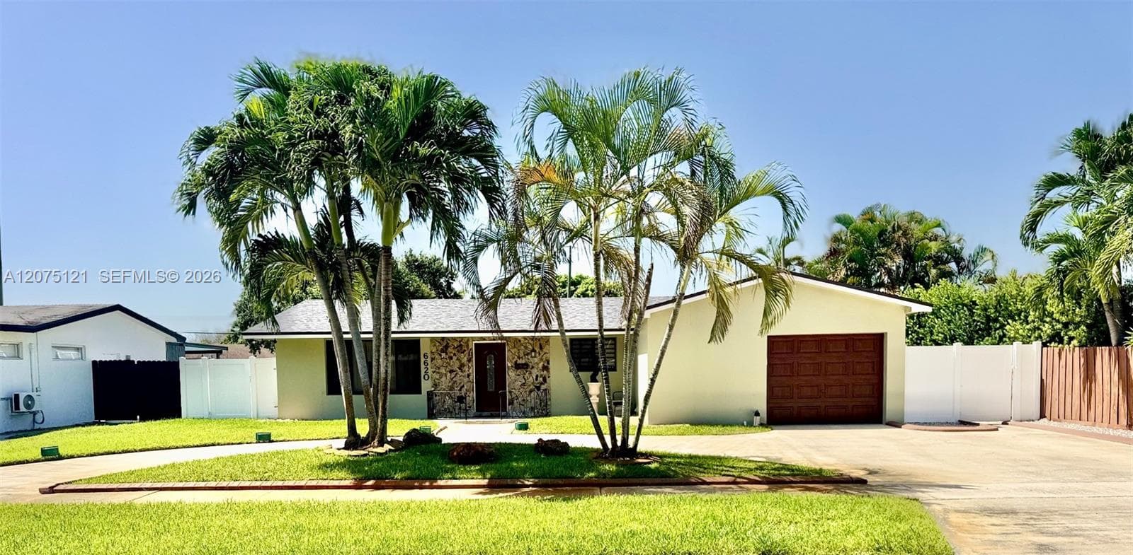 6620 SW 6th St, Pembroke Pines, FL 33023 photo 4