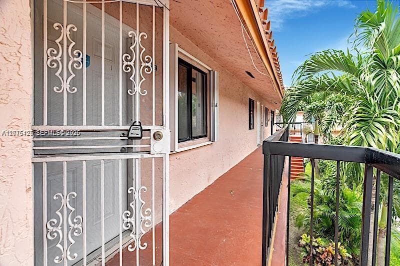 2194 W 60th St # 22212, Hialeah, FL 33016 photo 2