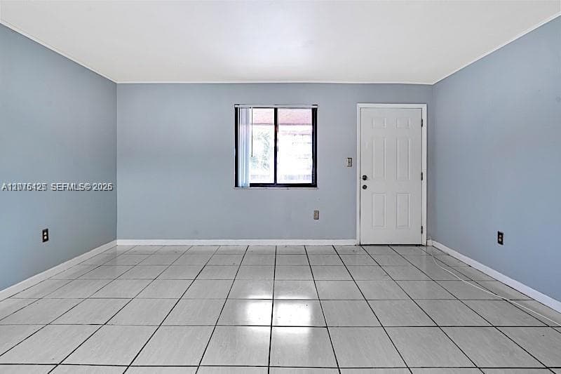 2194 W 60th St # 22212, Hialeah, FL 33016 photo 5