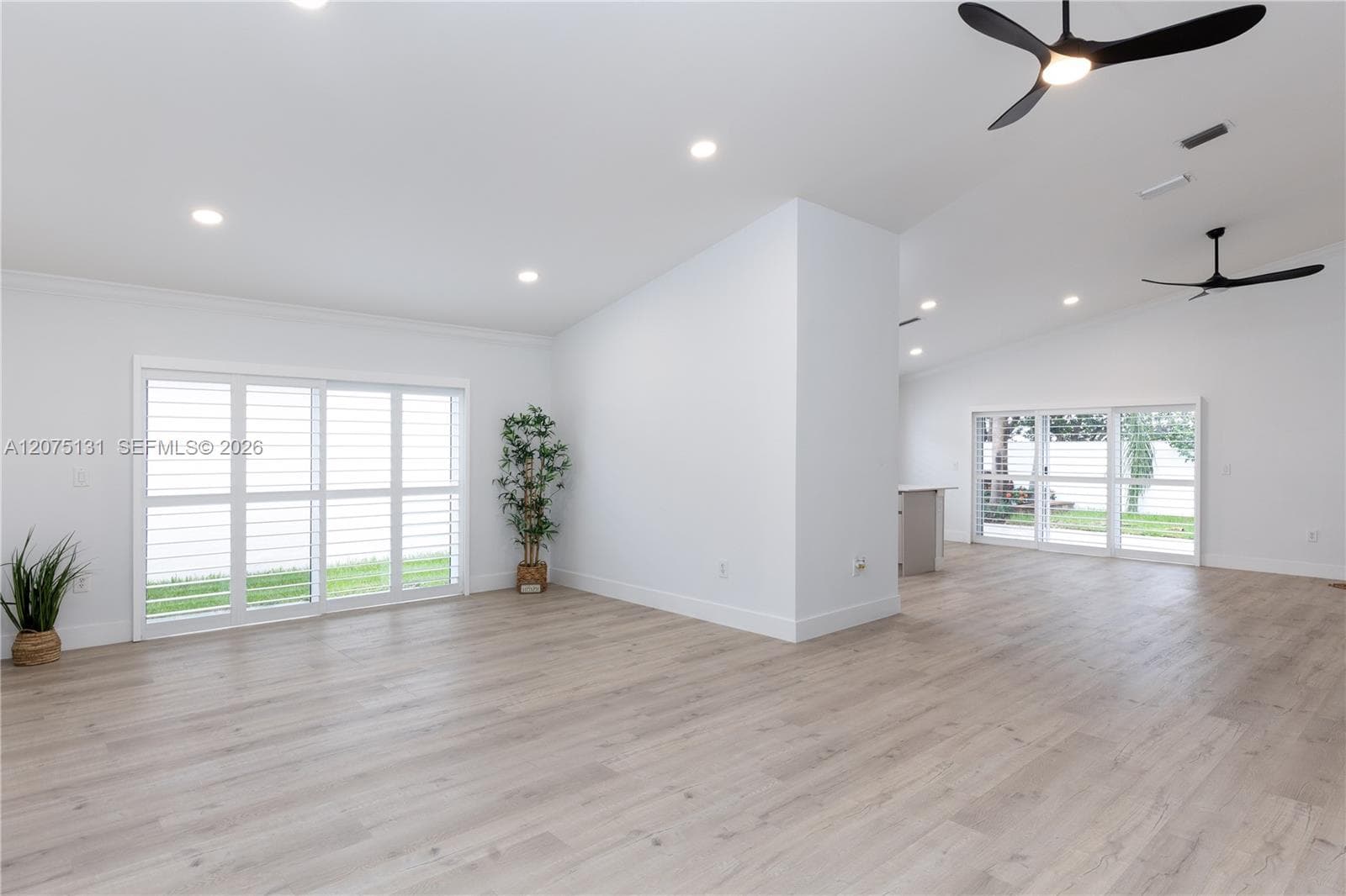 46 Gables Blvd, Weston, FL 33326