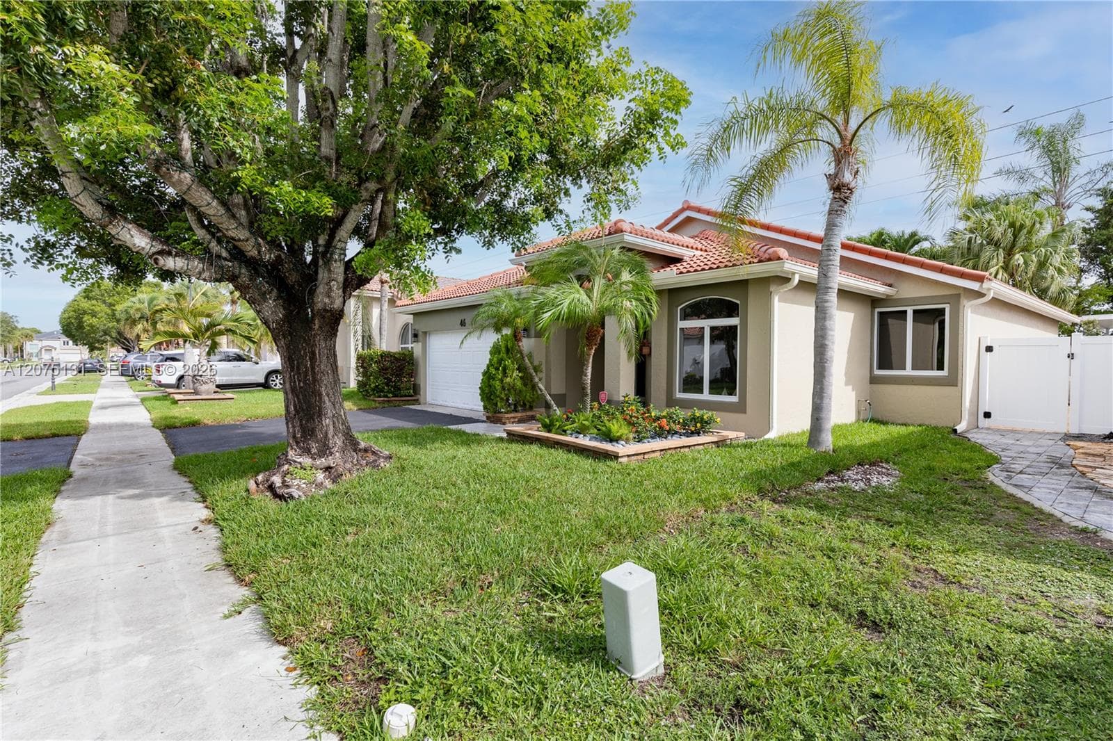 46 Gables Blvd, Weston, FL 33326 photo 5