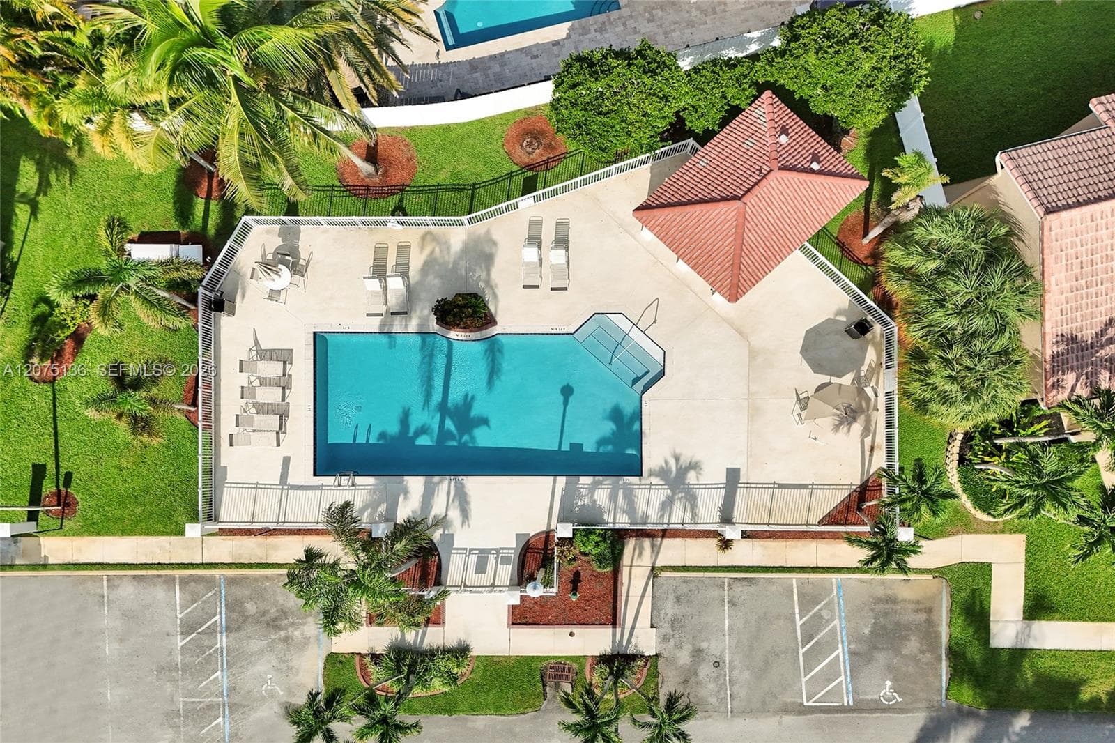 1933 SW 180th Ter, Miramar, FL 33029 photo 2