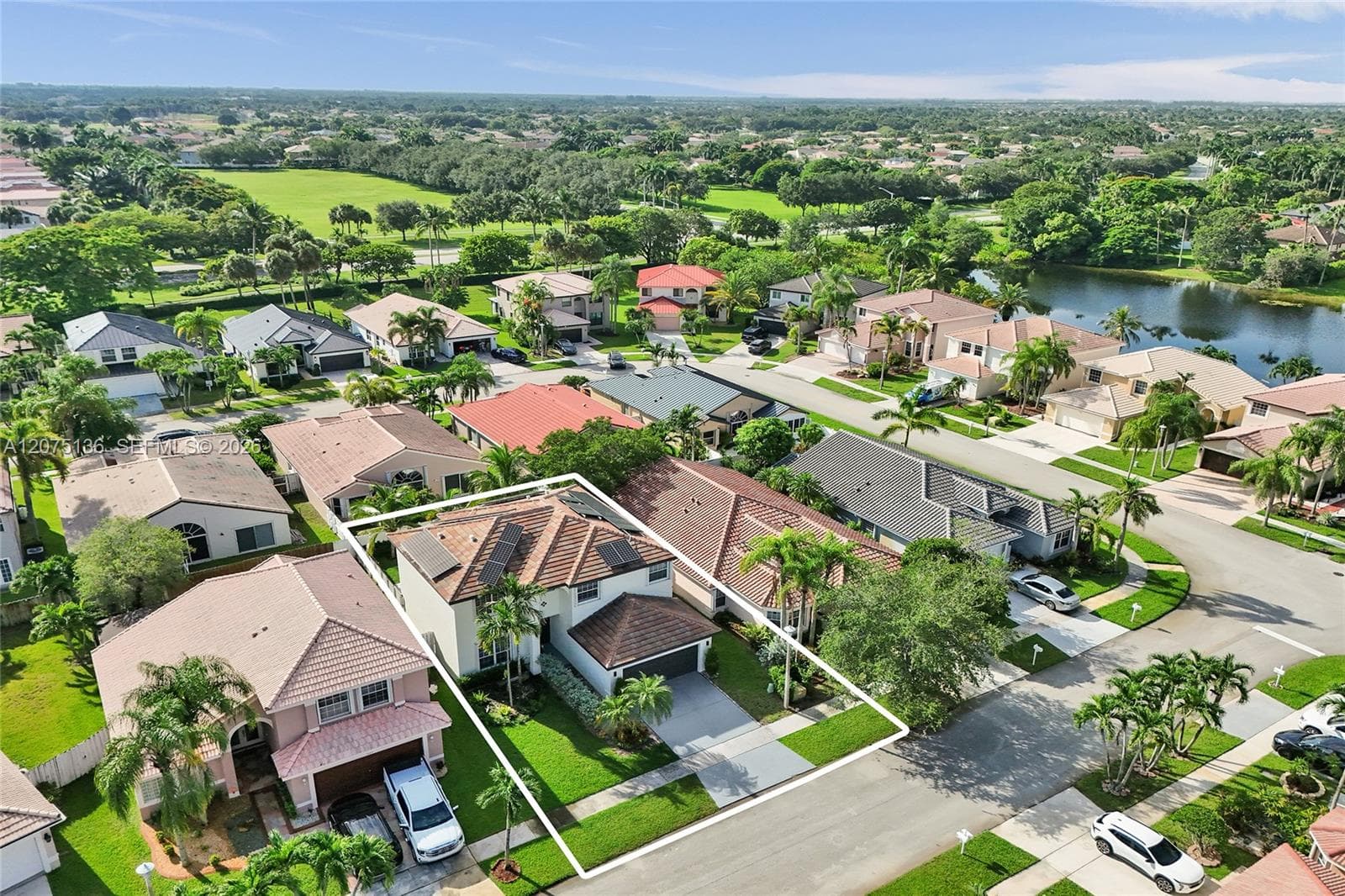 1933 SW 180th Ter, Miramar, FL 33029 photo 4