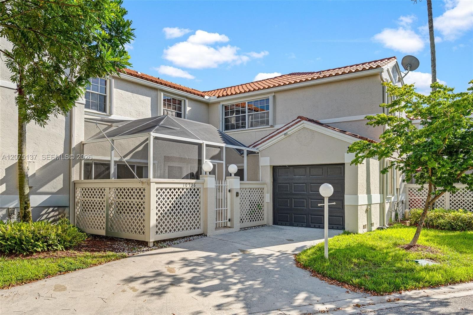 10936 Long Boat Dr, Cooper City, FL 33026