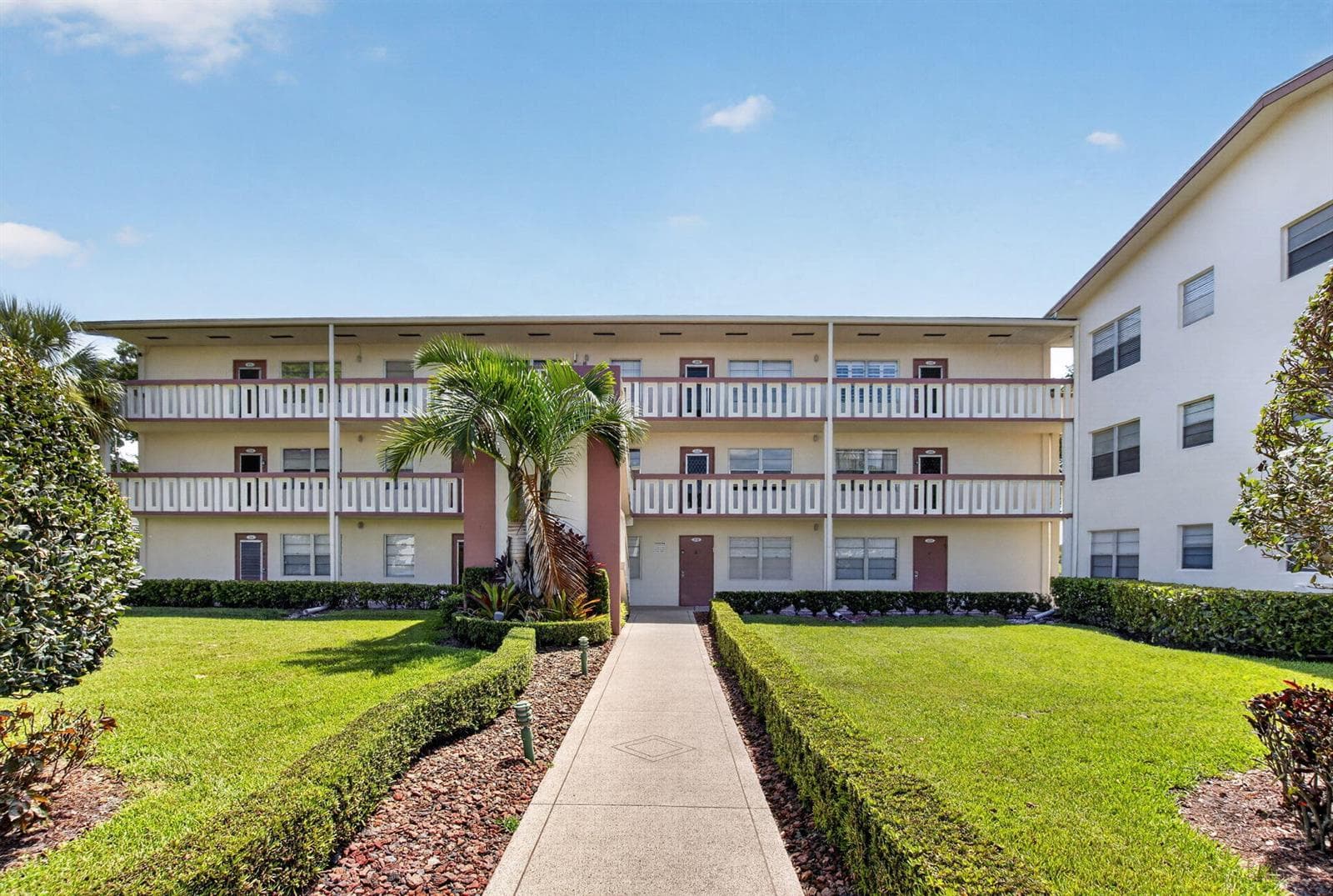 236 Preston Way # f, Boca Raton, FL 33434 photo 2