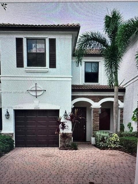 11281 NW 88th St, Doral, FL 33178 photo 2