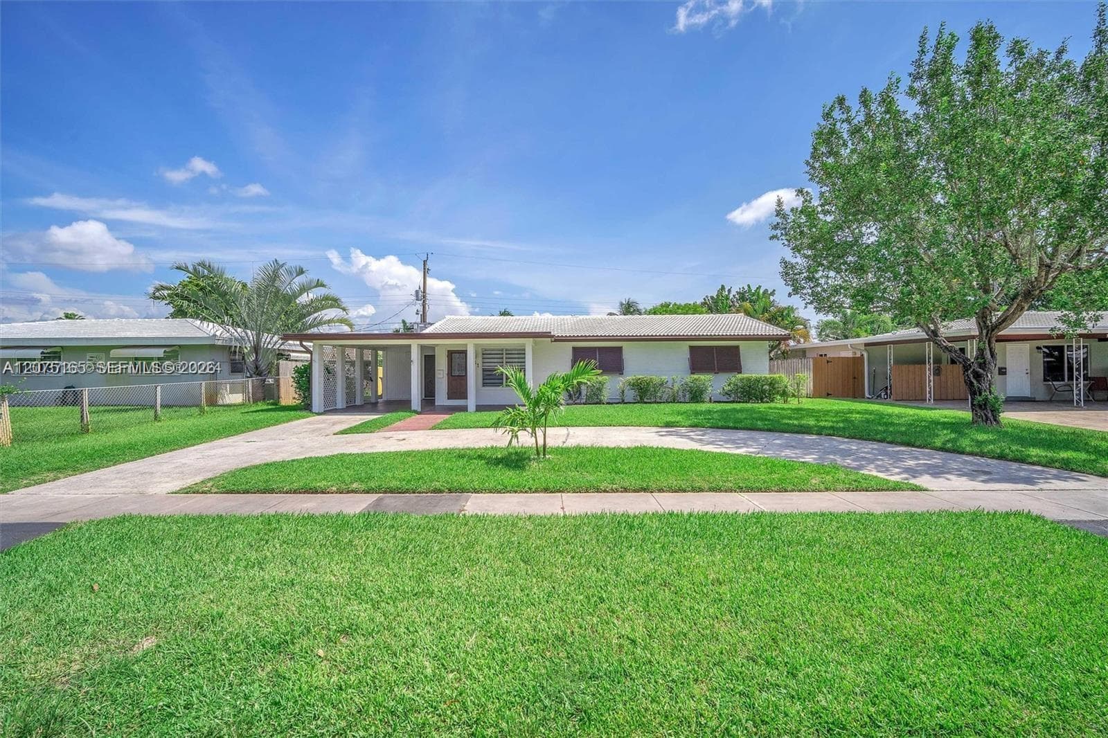 741 NE 8th St, Pompano Beach, FL 33060 photo 4