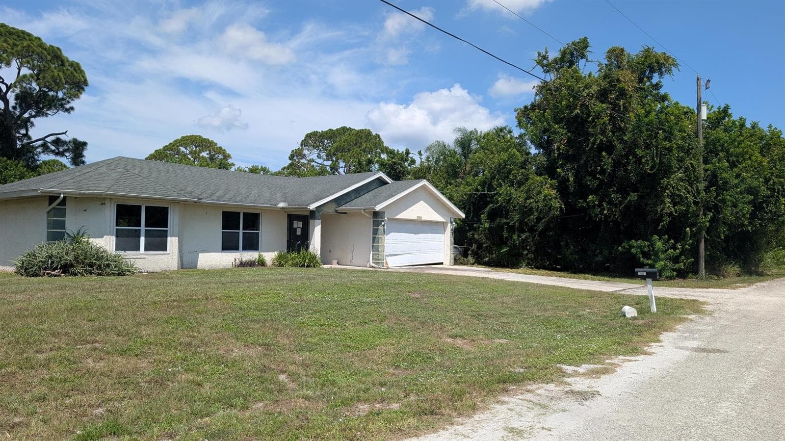 2501 Iroquois Avenue, Fort Pierce, FL 34946 photo 2